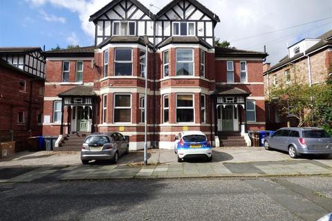 Studio to rent, Hastings Avenue, Manchester M21