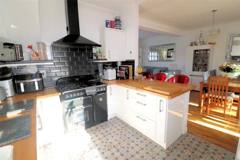 3 bedroom terraced house for sale, Barnehurst Avenue, Erith, DA8