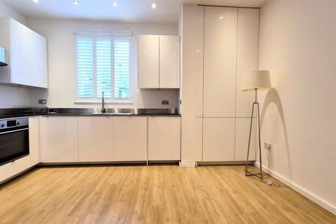 1 bedroom flat to rent, Finchley Road, London NW11