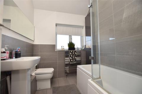 25 Flora Gardens, Romford, RM6 4BG