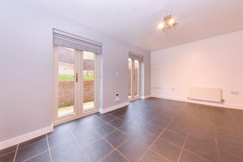 3 bedroom end of terrace house for sale, Goffee Way, Morley, Leeds