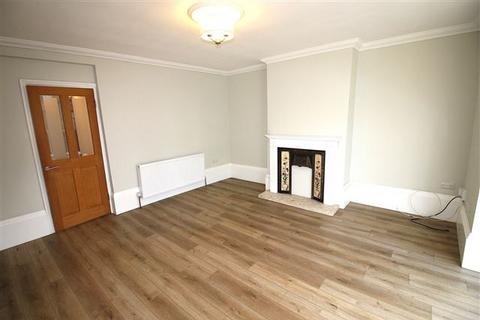 3 bedroom apartment to rent, Hartington Road, Millhouses, Sheffield, S7 2LE