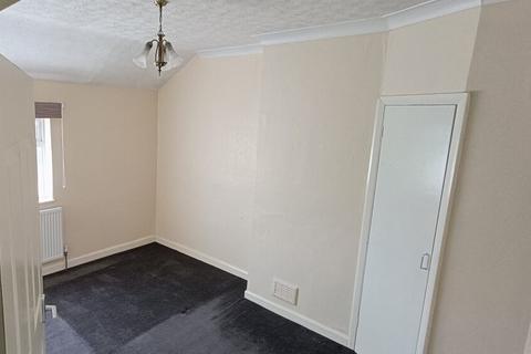 3 bedroom terraced house to rent, The Green, Chelmsford CM1