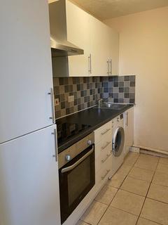 2 bedroom apartment to rent, Flat , Guildford House, - Guildford Street, Luton