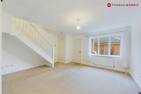 3 bedroom end of terrace house to rent, Fennel Drive, Bedfordshire SG18