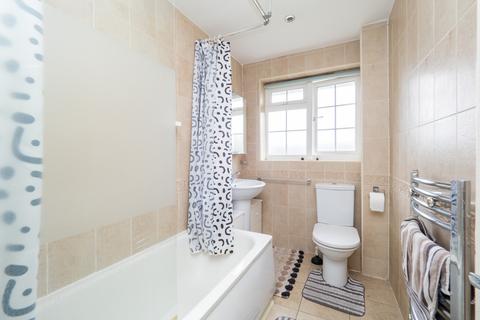10 Frampton Close, Sutton, SM2 6SU