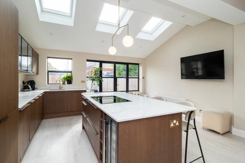 49 Orchard Road, Sutton, SM1 2QA