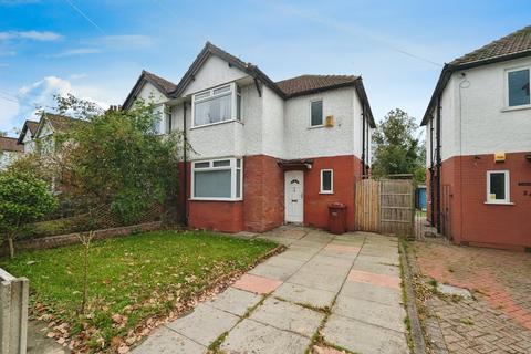 3 bedroom semi-detached house to rent, Shawbrook Road, Manchester M19