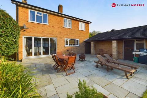 3 bedroom detached house for sale, Fox Street, Sandy SG19