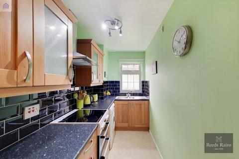 1 bedroom apartment for sale, Macleod Street, London SE17