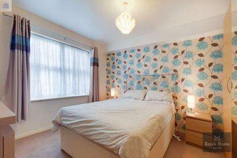 1 bedroom apartment for sale, Macleod Street, London SE17