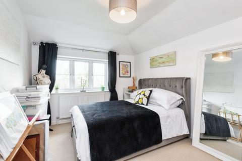 2, Kits Cottage Nackington Road, Canterbury, CT4 7AT