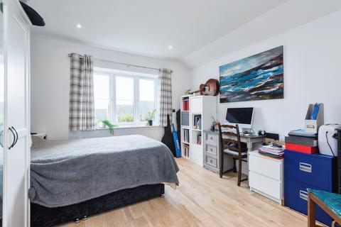 2, Kits Cottage Nackington Road, Canterbury, CT4 7AT