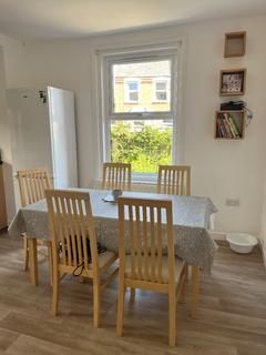 4 bedroom terraced house to rent, St. Annes Road, Exeter