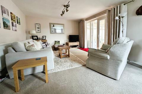 3 bedroom end of terrace house for sale, Ferring Close, East Sussex TN31