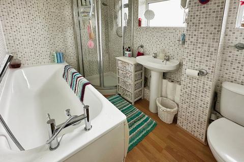 1 Ferring Close, Rye, TN31 7BY