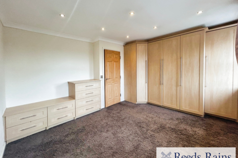 25 Bandy Fields Place, Salford, M7 2ZT
