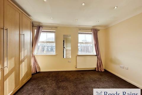 25 Bandy Fields Place, Salford, M7 2ZT