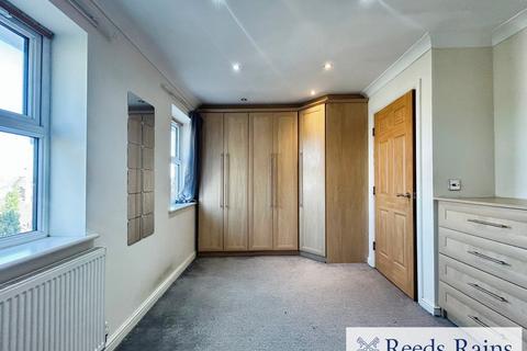 25 Bandy Fields Place, Salford, M7 2ZT