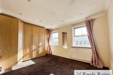 25 Bandy Fields Place, Salford, M7 2ZT