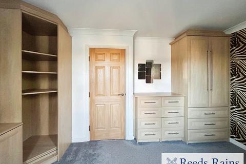 25 Bandy Fields Place, Salford, M7 2ZT