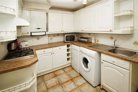 1 bedroom flat to rent, Milton Road, Surrey TW20