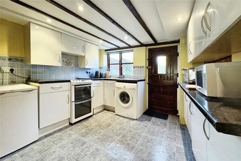 3 bedroom terraced house to rent, Tudor Cottages Water Lane, Faversham ME13