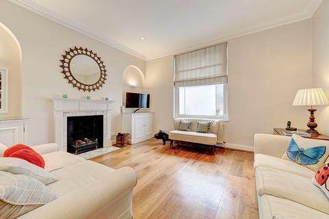 3 bedroom flat to rent, Tachbrook Street, London, SW1V