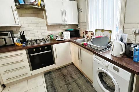 2 bedroom terraced house for sale, Oldham Road, Greater Manchester OL16