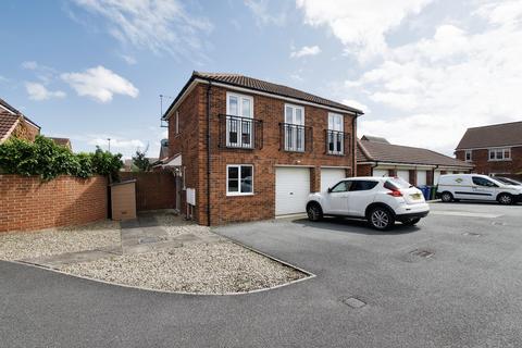 2 bedroom maisonette to rent, Roxburgh Close, Whitley Bay NE25