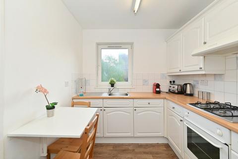 2 bedroom apartment to rent, Crefeld Close, Hammersmith, W6