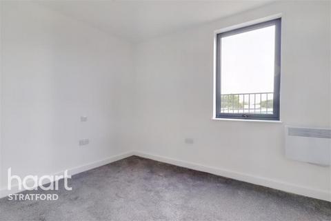 2 bedroom flat to rent, High Road Leytonstone, E11