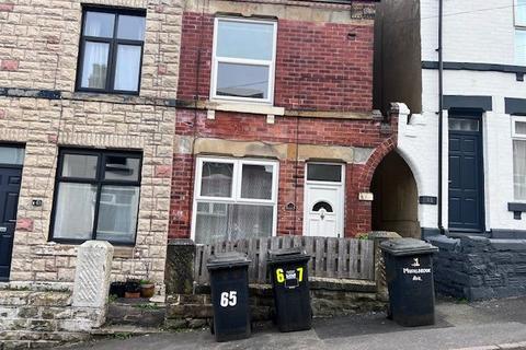 3 bedroom terraced house to rent, 63 Meersbrook Avenue Meersbrook Sheffield S8 9ED