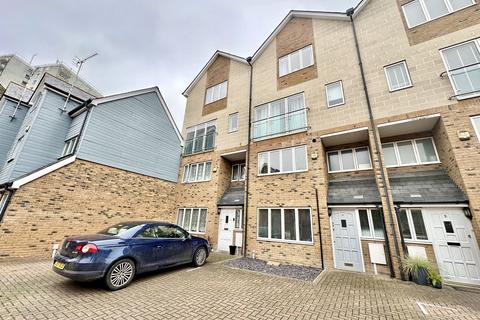 2 bedroom apartment for sale, Wellesley Court, Ramsgate