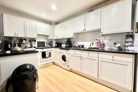 2 bedroom apartment for sale, Wellesley Court, Ramsgate