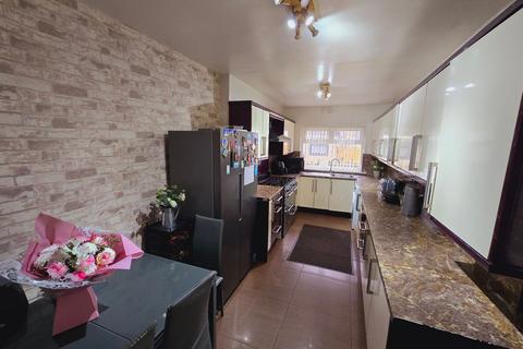 5 bedroom terraced house for sale, Duckworth Grove, Bradford, BD9