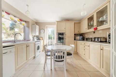 3 bedroom end of terrace house for sale, Maguire Drive, Richmond, TW10