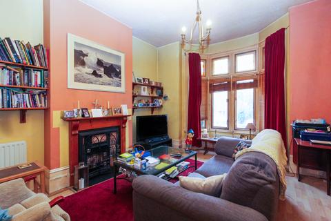 1 bedroom flat for sale, Anerley Hill, London, SE19