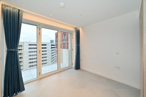 2 bedroom flat for sale, Capella Building, London N1C