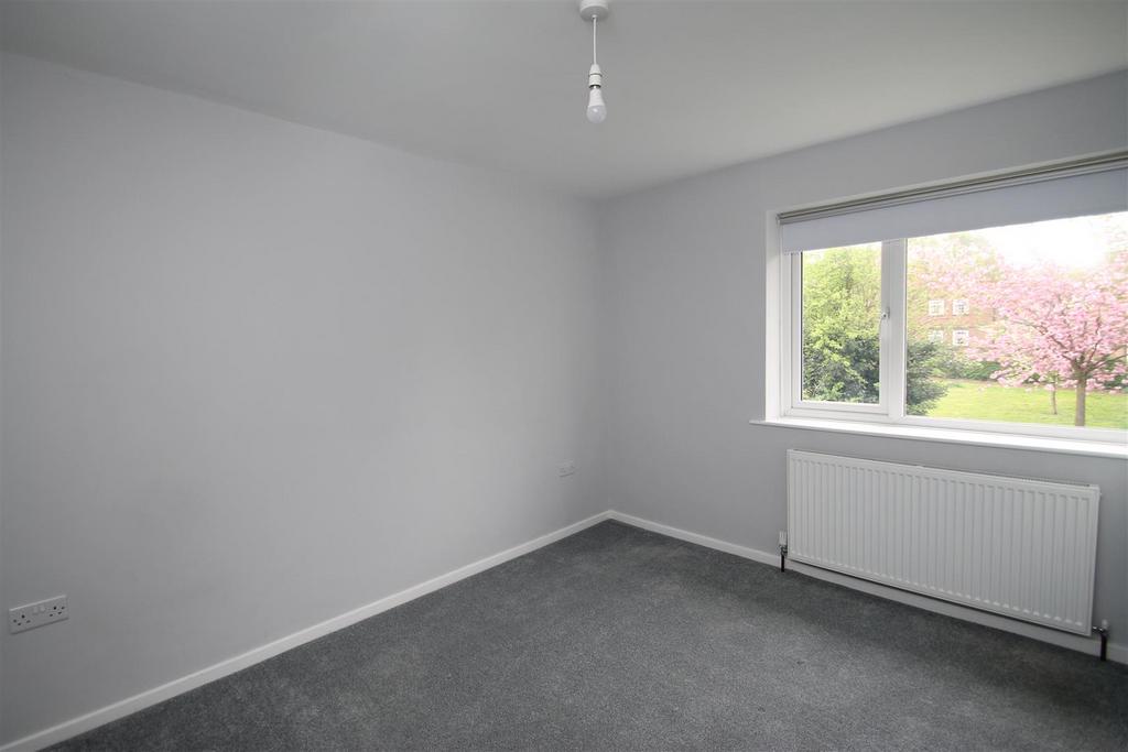 Bedroom 2.JPG
