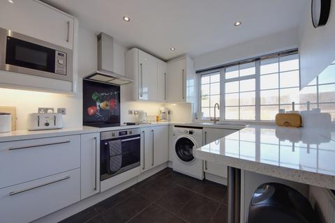 2 bedroom maisonette for sale, The Pantiles, Bushey Heath, WD23