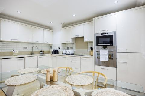 2 bedroom flat for sale, London WC1E