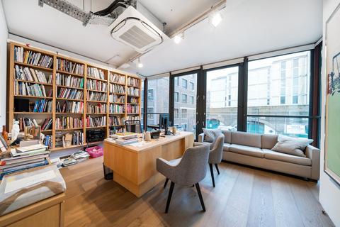 Office for sale, 82 Kingsland Road, London, E2 8DP