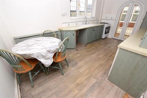 104 Humberstone Road, Grimsby, DN32 8DP