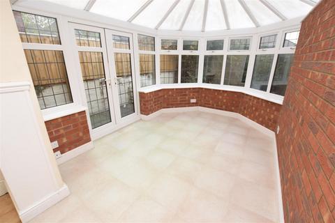 104 Humberstone Road, Grimsby, DN32 8DP