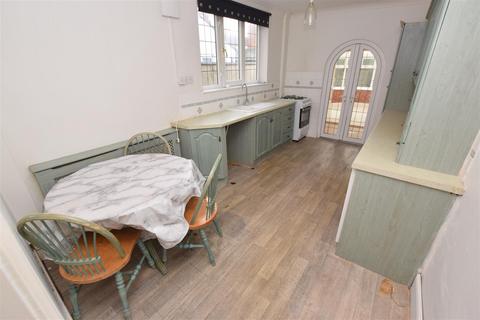 104 Humberstone Road, Grimsby, DN32 8DP
