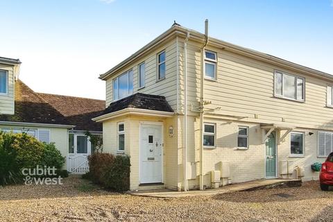 2 bedroom apartment to rent, Marine Close West Wittering PO20