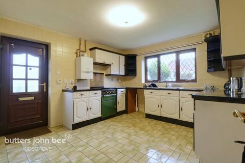 2 bedroom bungalow for sale, Turnhurst Road, Packmoor, ST7