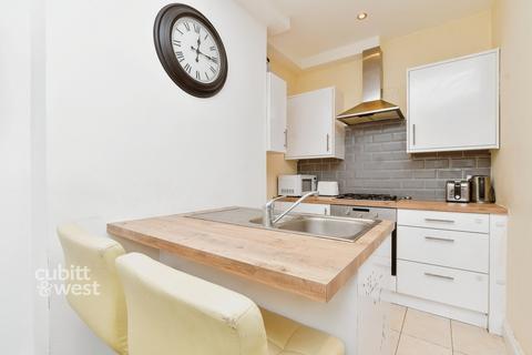 1 bedroom flat to rent, Brighton Road Purley CR8