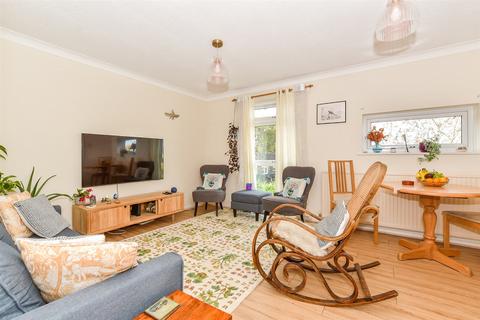 2 bedroom maisonette for sale, Welland Road, Tonbridge, Kent